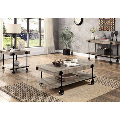 Console industrielle avec tablettes en bois reproduites et fond ouvert dans un ton naturel noir classique