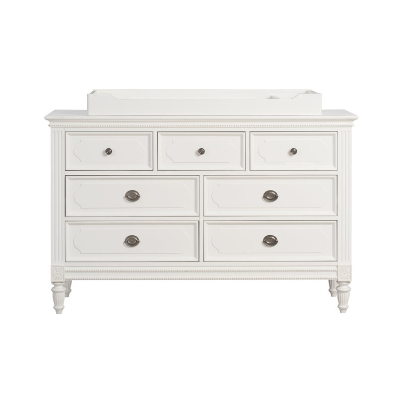 Commode 7 tiroirs Elsa, finition dentelle