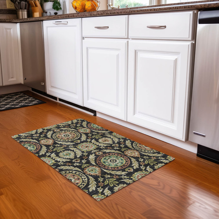 Mahaney Floral Indoor Rug