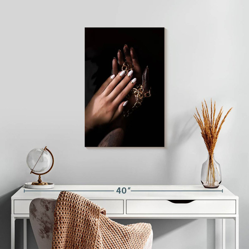 Shuttleworth Chic Minimalist Nails, 24" H x 16" W