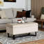 Le repose-pieds en velours comporte une base en bois au fini brun foncé, H 16,9 po x l 34,9 po x P 17,5 po-1699397833