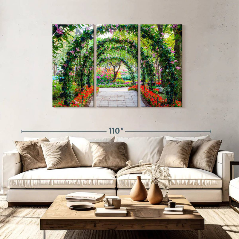 Arches de fleurs du parc Sireci, H 48 po x l 74 po