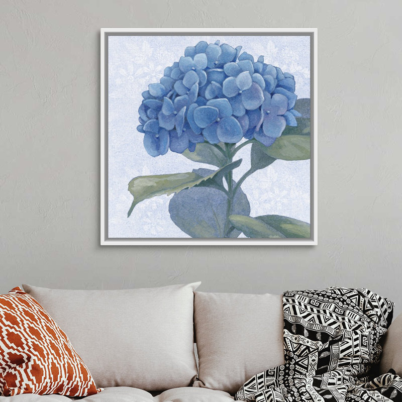 «Blue Hydrangea IV», art mural sur toile, H 36 po x l 36 po x P 1,75 po, Toile avec cadre blanc