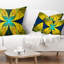 Coussin décoratif floral jaune vif