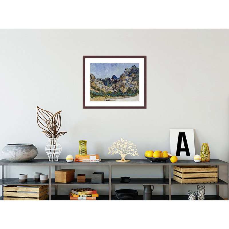 «Mountains at Saint-Remy (Montagnes à Saint-Remy)» par Vincent van Gogh, impression giclée encadrée, H 23,5 po x l 28,3 po