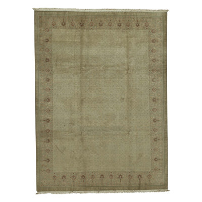 High-Quality Hand-Knotted Light Green Area Rug