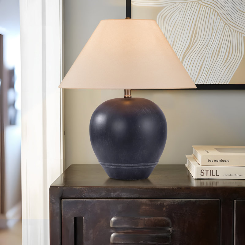 Lampe de table en céramique Kula , H 18,11 po x l 15,75 po x P 15,75 po, Noir