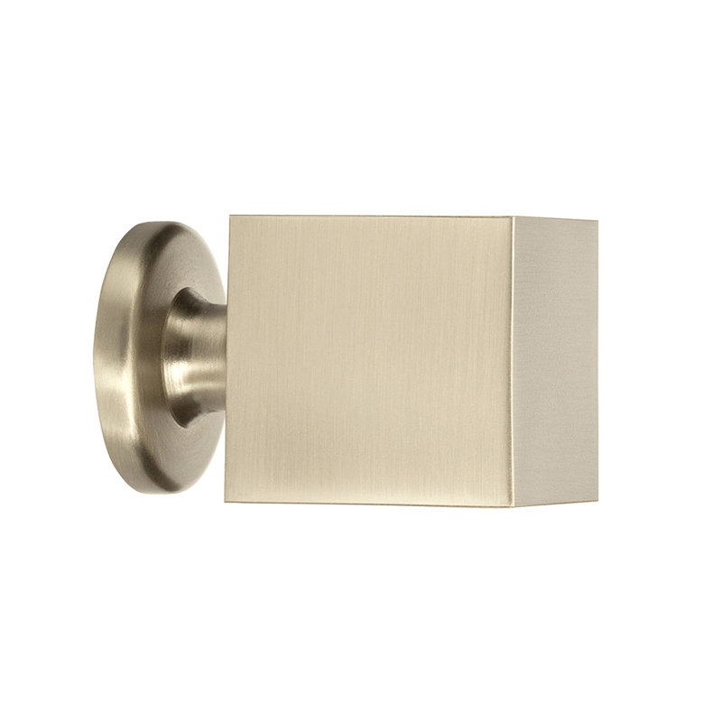 Poignée carrée Haute 15/16 po de longueur, Nickel brossé, H 0,91 po x l 0,98 po x P 0,98 po