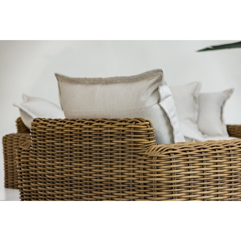 Playa Oversized Swivel Club Chair