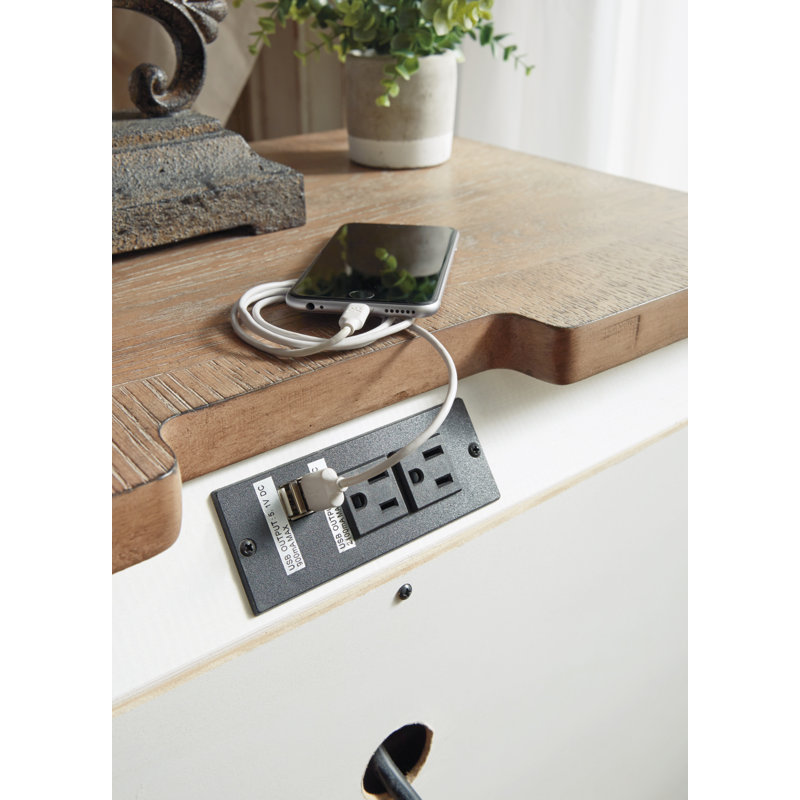Hayley 27'' W Nightstand