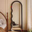 Cadre en velours de style Mid-Century avec miroir pleine grandeur-780890336