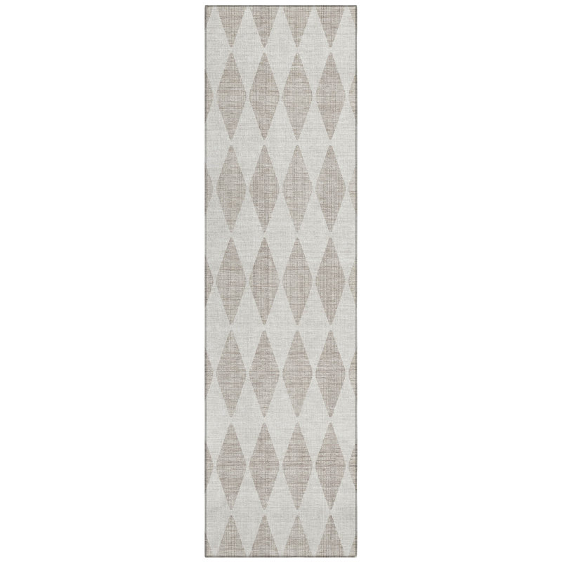 Loreen Washable Geometric Indoor / Outdoor Rug, Runner 2'3" x 7'6"