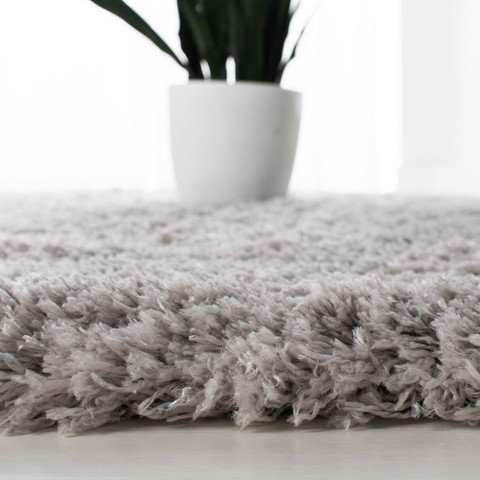 Aubre Solid Colour Area Rug