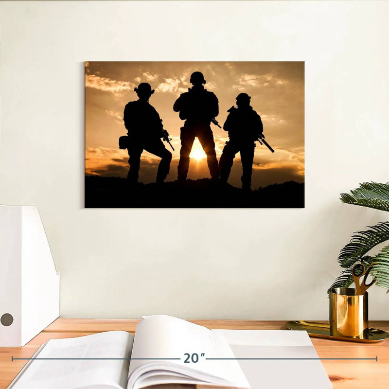 Militaires, H 8 po x l 12 po