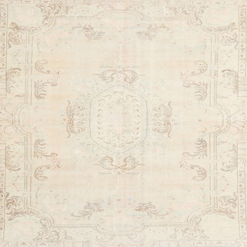 Tapis rouge/beige/noir traditionnel Willsboro, Carré 5 pi