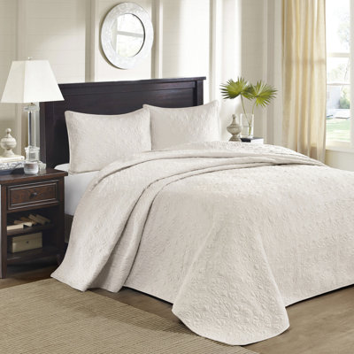 Cream King Reversible Bedspread - Pre-washed Cotton Filling For Softness Quilting Texture Oversized To Provide A Better Fit Includes 2 Shams Size Relaxing Slumber Time Classy Show Cover Beds Well