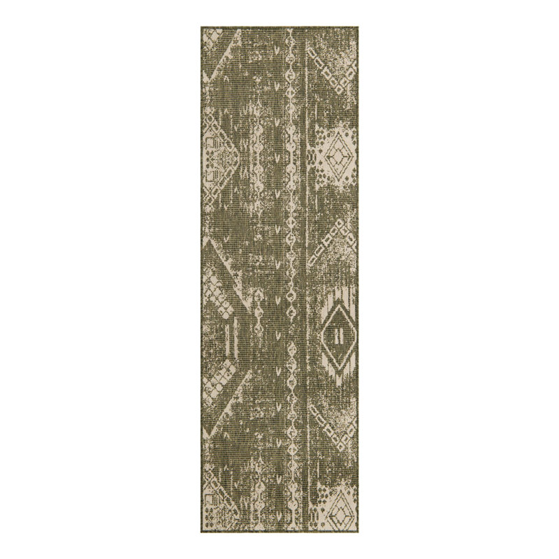 Braeleigh Geometric Machine Woven Polypropylene Indoor / Outdoor Area Rug in Green/Ivory, Runner 2' x 5'
