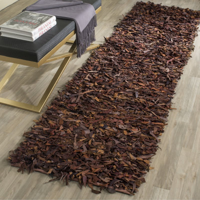 Tapis à poils longs brun cuir Assar