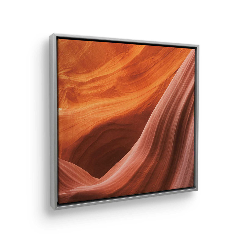 Sculpted by Time v2, impression sur rouleau, H 12,75 po x l 12,75 po x P 1,75 po, Cadre flottant en chrome poli