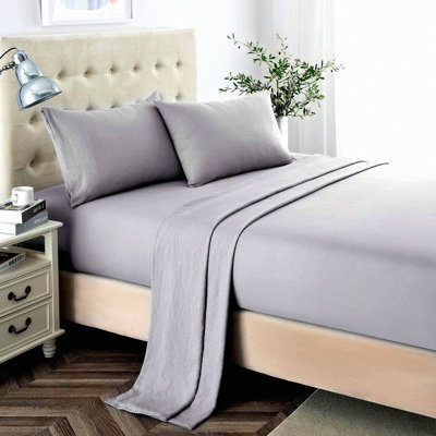 Luxury Comfort 2400 Thread Count Microfiber Sheet Set - Soft Deep Pocket Bedding with 4 Pieces Light Grey Sheets & Pillowcases - King Size