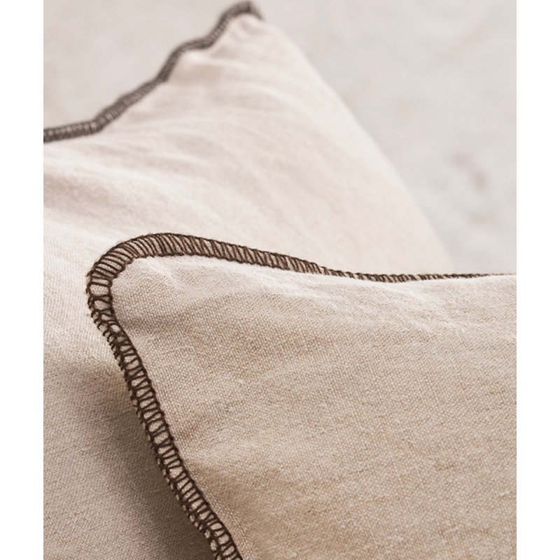 Canapé japonais en tissu beige, H 34,65 po x l 70,87 po x P 40,94 po, 2