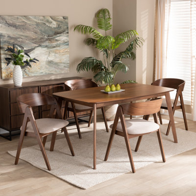 Ensemble repas pour 4 personnes Cadian