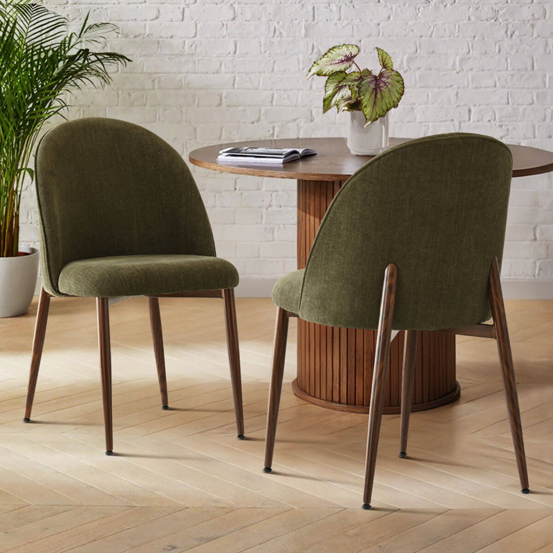 Chaise rembourrée avec pieds en métal, Pieds en noyer vert