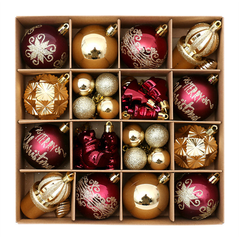 Ensemble de boules de Noël en peluche