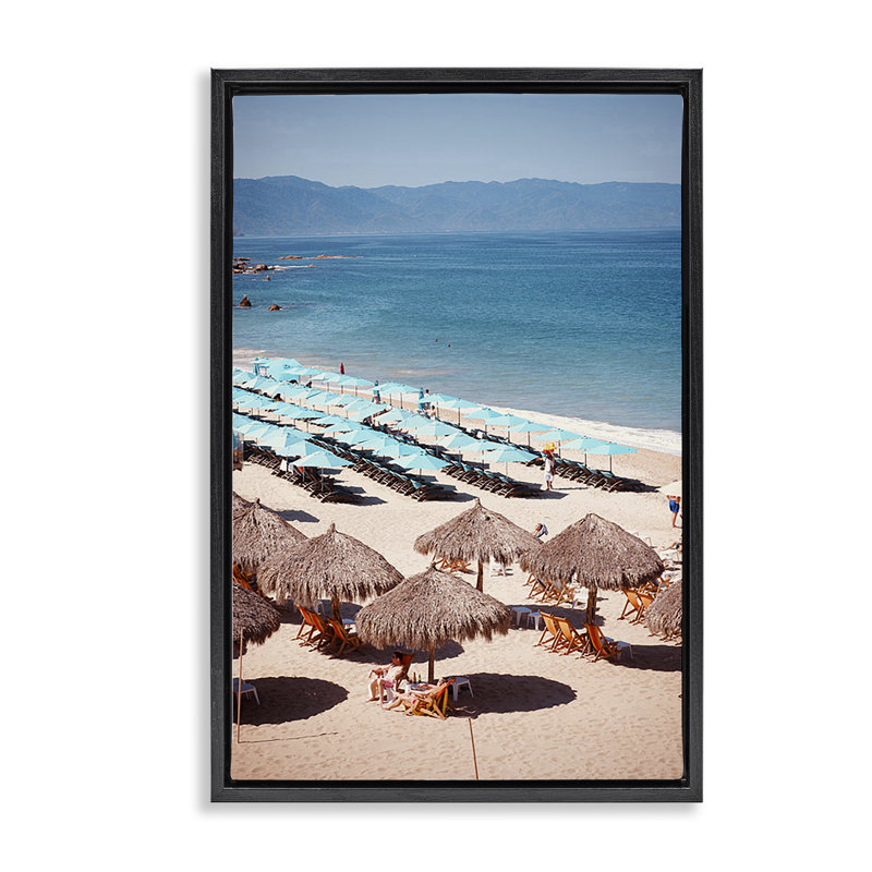 «Beach Canopies View», toile flottante encadrée grise par Ashley Singleton, H 31 po x l 21 po, Cadre flottant noir de jais