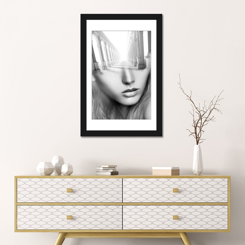 « antic lady », impression sur toile, Blanc, Papier d'art encadré noir, H 24 po x l 16 po x P 1 po
