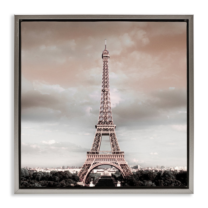 «Stormy View Eiffel Tower», art mural encadré par Danita Delimont, Cadre flottant gris lustré, H 25 po x l 25 po