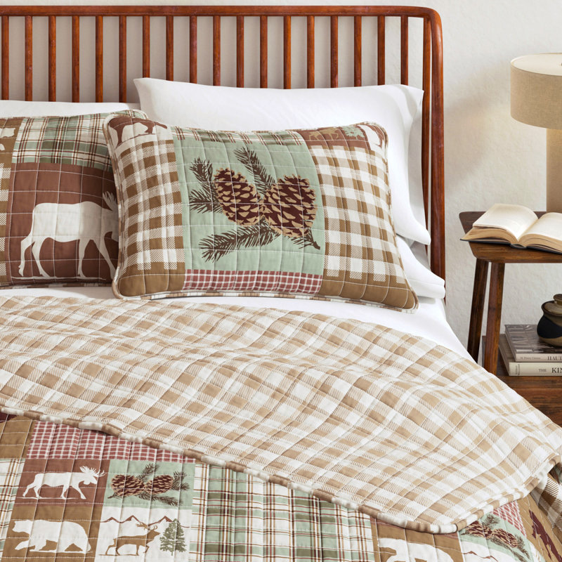 Lodge Woodland and Patchwork Reversible Microfiber Quilt Set, Full/Queen Quilt + 2 Shams, Hemlock Green/Brown Nature