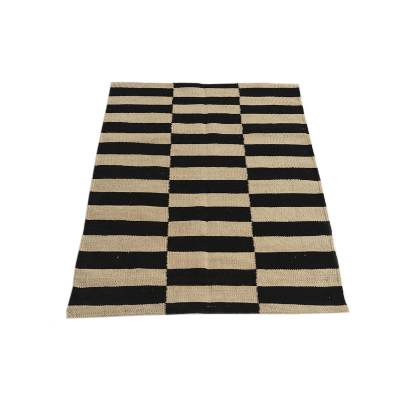 Tapis noir et blanc 3 x 4 Parrett