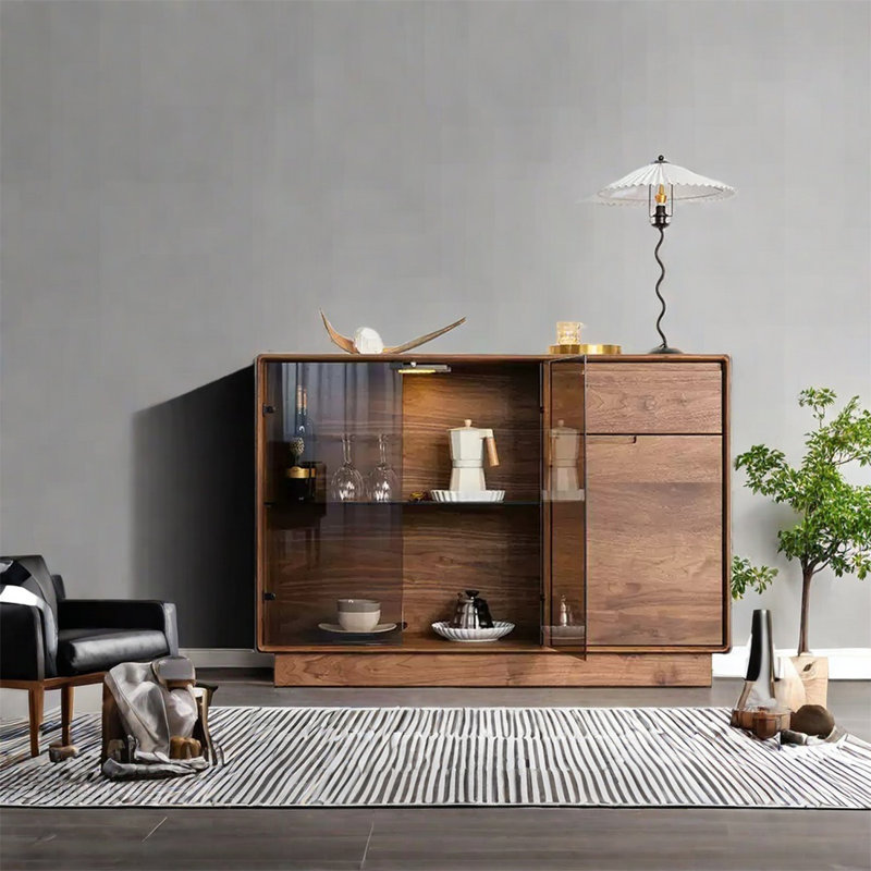 Buffet élégant avec tablettes en verre