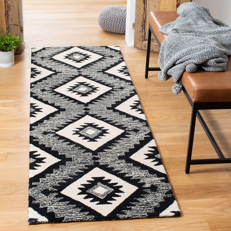 Deyoung Hand Tufted Wool Southwestern Rug, Runner 2'3" x 11'7"