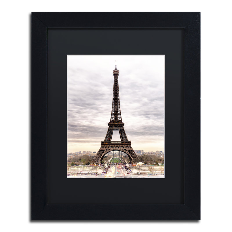 Tour eiffel, reproduction de photo sur toile encadrée, H 14 po x l 11 po x P 0,5 po, Noir