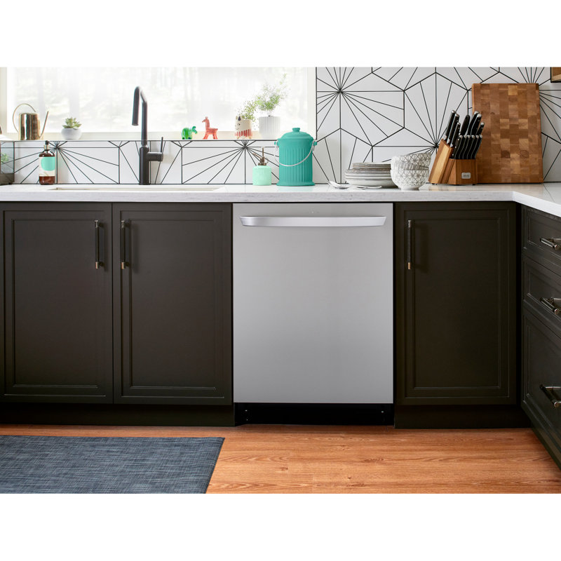 LG 24-inch QuadWash® Pro Top Control Dishwasher, Print Proof Stainless Steel