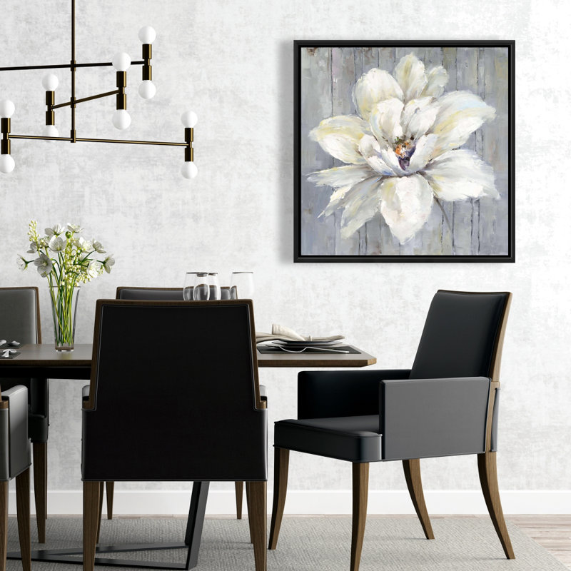 "Fleur blanche sur bois"
