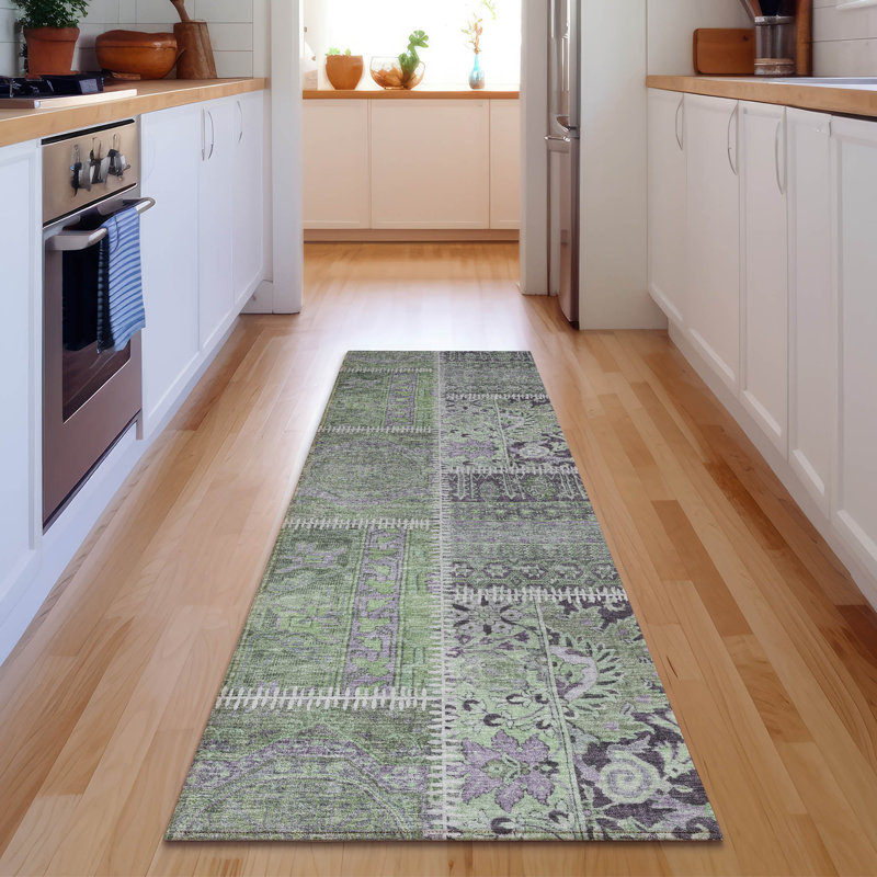 Tapis vert Cerrito lavable à la machine de qualité supérieure, Tapis de couloir 2 pi 3 po x 7 pi 6 po