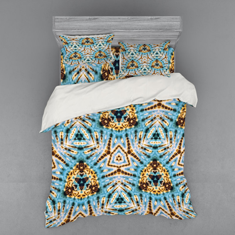 Traditional Polyester Ikat Duvet Cover, Queen Duvet Cover + 3 Additional Pieces