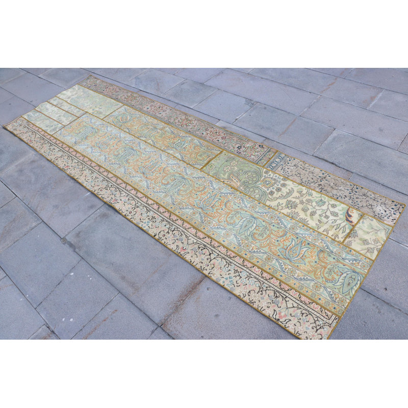 Tapis de couloir rétro vintage en patchwork turc vert tendre - tapis antique d'Anatolie idéal pour les escaliers