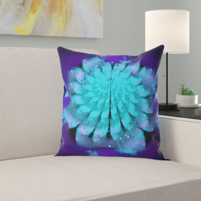 Coussin à motif floral Fractal Blue Spread Out Flower