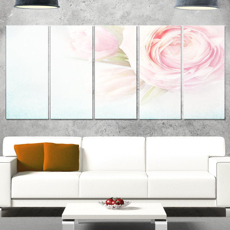 « rose florales on blue background », ensemble de 5 impressions sur métal