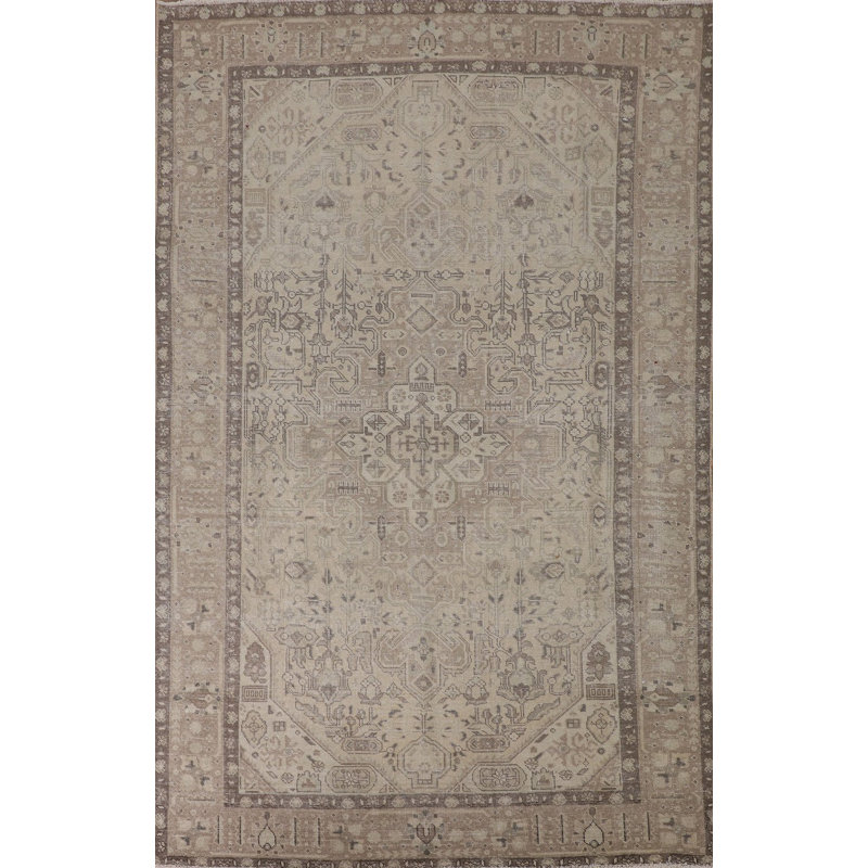 Tapis traditionnel en laine vieilli 6 x 10