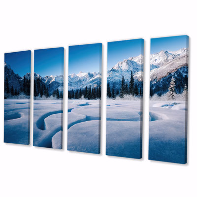 «Winter Alaskan Beauty II», impression d'art sur toile - 5 panneaux égaux