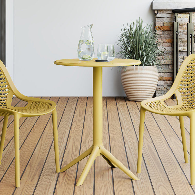 Table de salle à manger Delron, Jaune