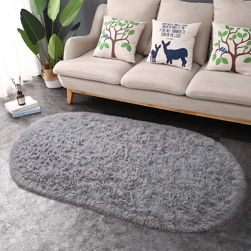 Tapis ovale gris 2 pi 6 po x 5 pi 3 po Strandquist