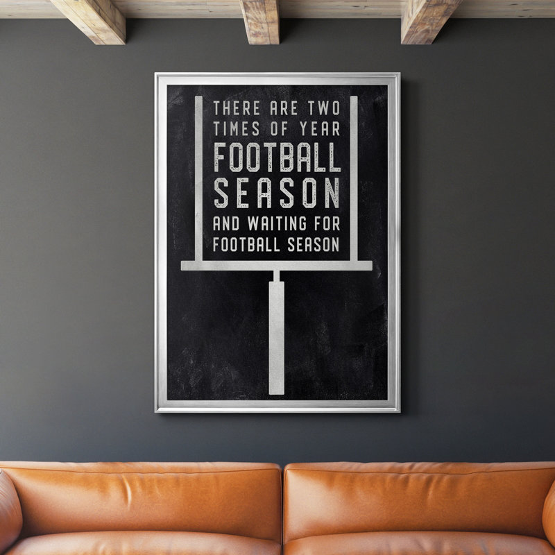 «Football Season», art textuel sur toile, H 30,5 po x l 42,5 po x P 1,5 po, Argent
