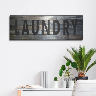 «Laundry» par Cindy Jacobs, Gracie Oaks, art mural en métal, 36 po x 12 po