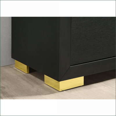 Ensemble de chambre à coucher grand lit 3 pièces avec 2 tables de chevet, tête de lit contemporaine à DEL noire et accents dorés | Bois d'ingénierie, mélamine, métal | Lits standard